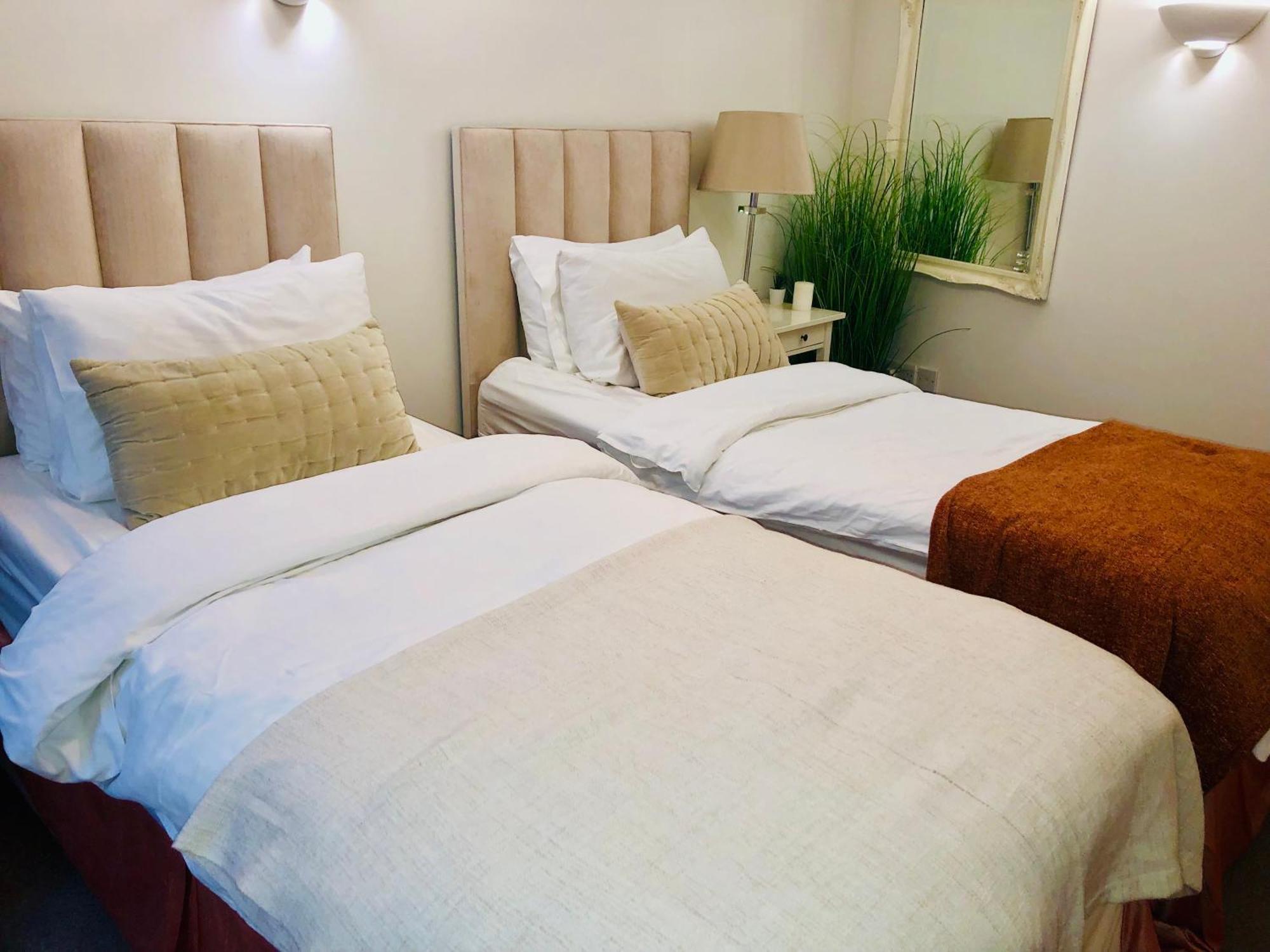 Contemporary Large Apartment In An Ideal Location Bath Kültér fotó