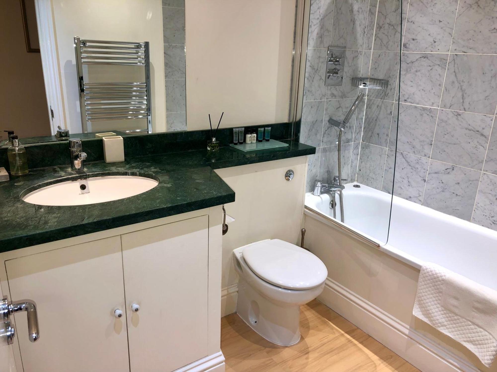 Contemporary Large Apartment In An Ideal Location Bath Kültér fotó