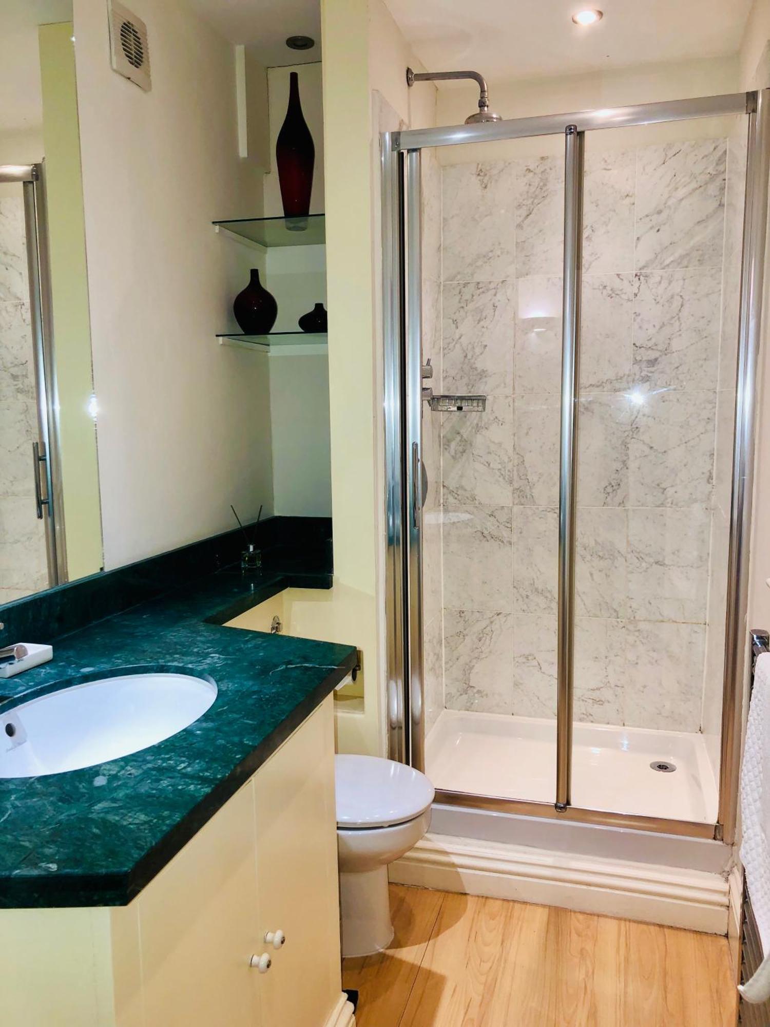 Contemporary Large Apartment In An Ideal Location Bath Kültér fotó
